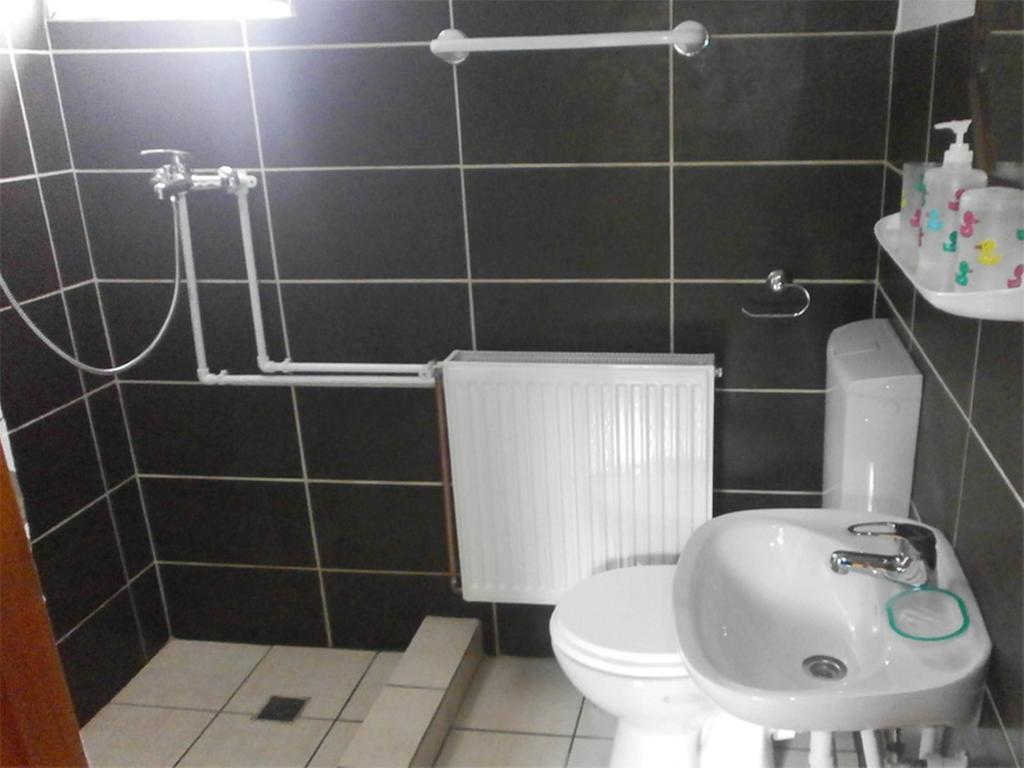 Cabana Groapa Seaca Petrozsény Szoba fotó